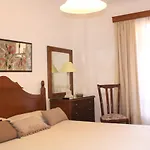 House Ξενοδοχείο 3*