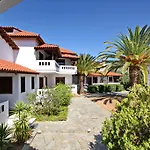 House Hotel