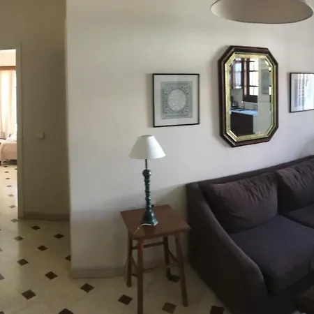 House Ξενοδοχείο