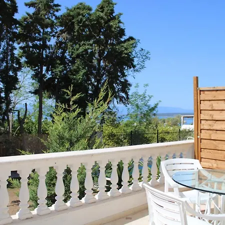 Ξενοδοχείο House