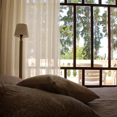 Ξενοδοχείο House