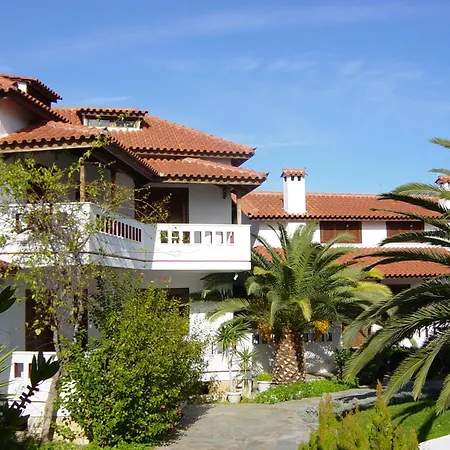 Ξενοδοχείο House 3*