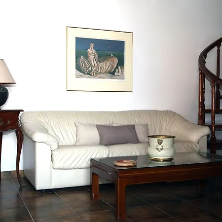 House 3* كانديا