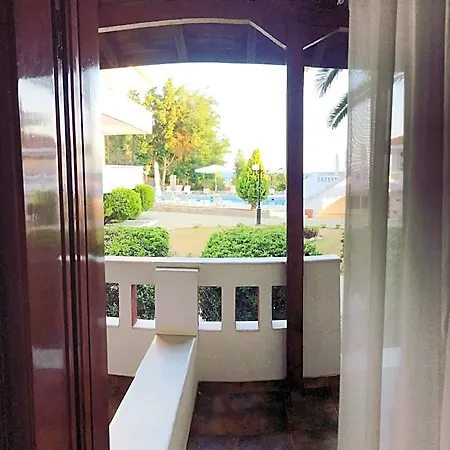 House Hotel