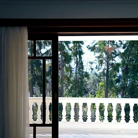 House Ξενοδοχείο