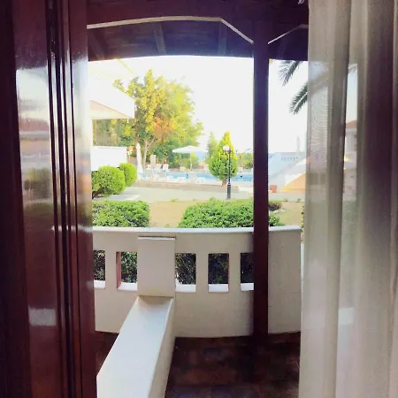 House Hotel